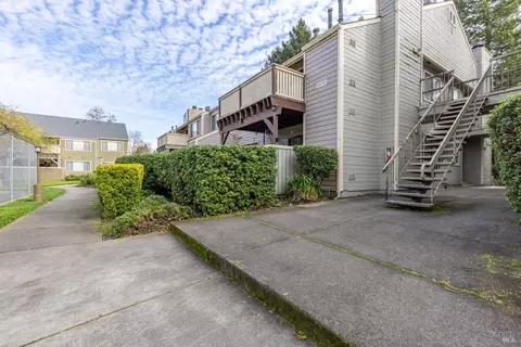 251 Enterprise Dr, Rohnert Park, CA 94928