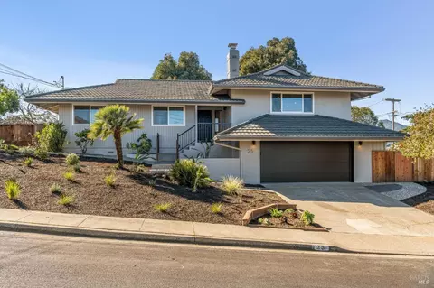 25 Privateer Dr, Corte Madera, CA 94925