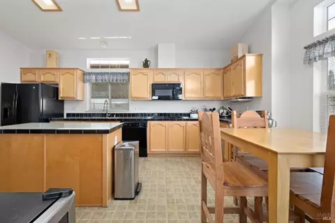 8126 C St, Windsor, CA 95492 photo 14