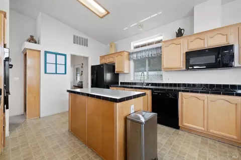 8126 C St, Windsor, CA 95492 photo 15