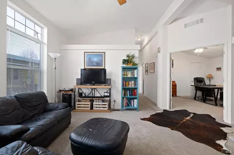 8126 C St, Windsor, CA 95492 photo 9