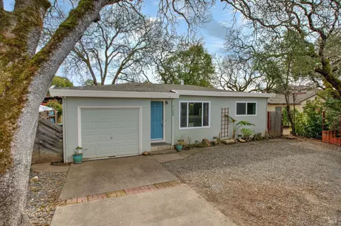 234 E Thomson Ave, Sonoma, CA 95476