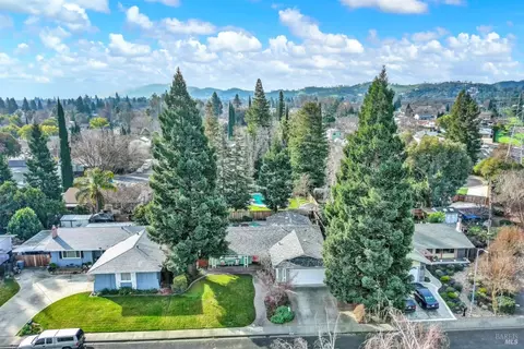 View/Area - 482 Crestview Dr, Vacaville, CA 95688 photo 2 of 8