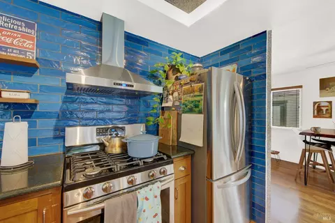 Kitchen - 482 Crestview Dr, Vacaville, CA 95688 photo 12 of 13