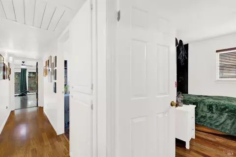 Entry Way - 482 Crestview Dr, Vacaville, CA 95688 photo 5 of 5