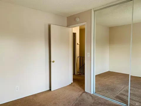 Bedroom - 7 Villa Ct, Fairfield, CA 94533 photo 6 of 7