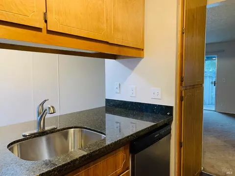 Kitchen - 7 Villa Ct, Fairfield, CA 94533 photo 6 of 7