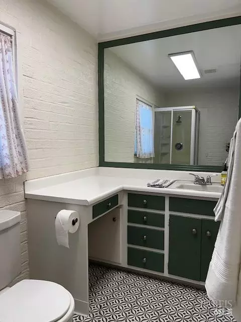 Bath - 214 Mayo Ave, Vallejo, CA 94590 photo 3 of 5