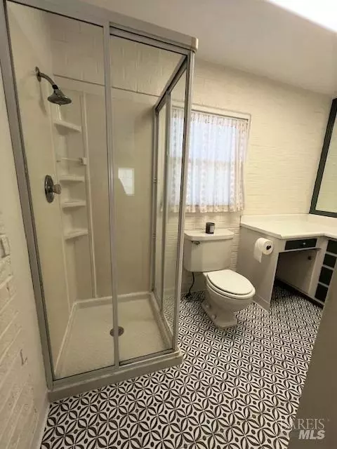 Bath - 214 Mayo Ave, Vallejo, CA 94590 photo 5 of 5