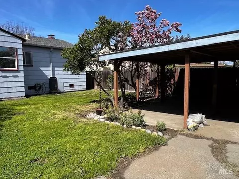 Exterior - 214 Mayo Ave, Vallejo, CA 94590 photo 17 of 23