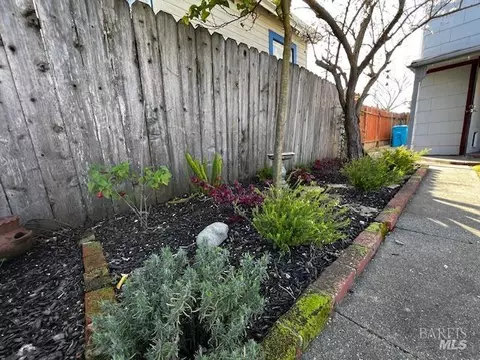 Exterior - 214 Mayo Ave, Vallejo, CA 94590 photo 13 of 23