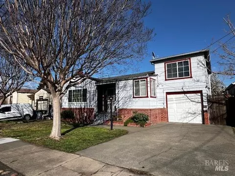 Exterior - 214 Mayo Ave, Vallejo, CA 94590 photo 3 of 23