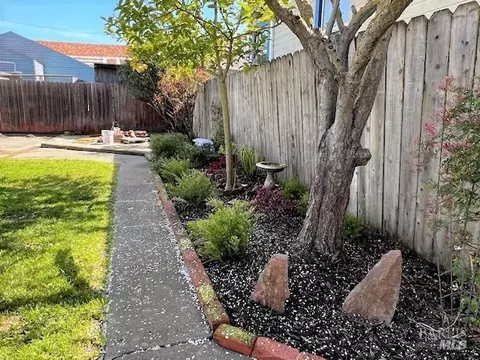 Exterior - 214 Mayo Ave, Vallejo, CA 94590 photo 21 of 23