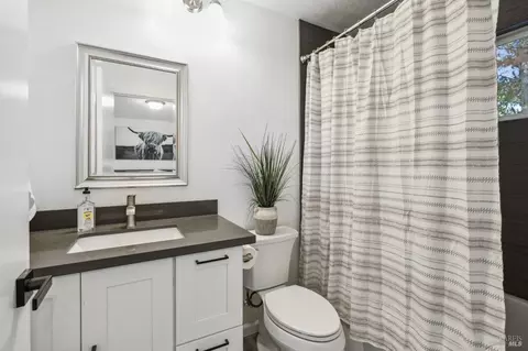 150 Courtyards E #150, Windsor, CA 95492 photo 8