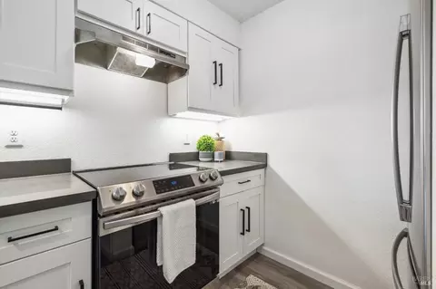 150 Courtyards E #150, Windsor, CA 95492