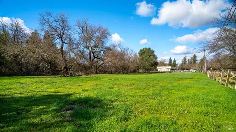 8975 Conde Ln, Windsor, CA 95492 photo 2