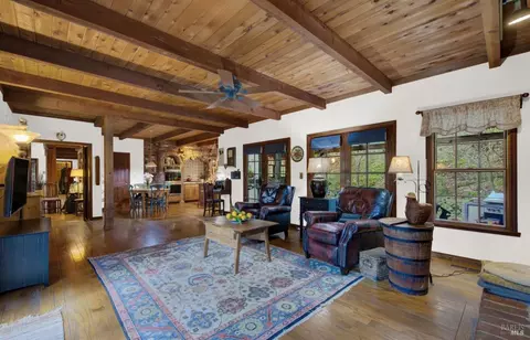 Living - 1860 De Leu Dr, Fairfield, CA 94534 photo 8 of 8