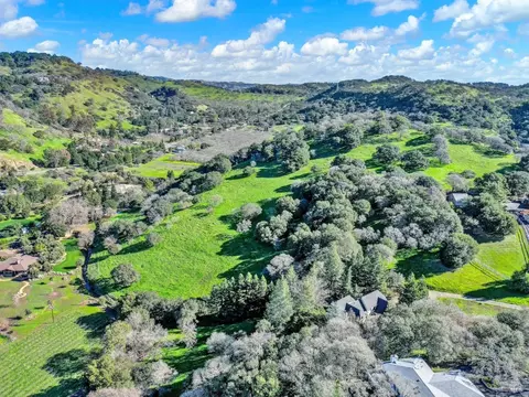 View/Area - 1860 De Leu Dr, Fairfield, CA 94534 photo 8 of 8