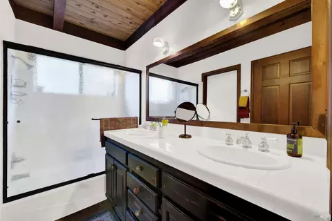 Bath - 1860 De Leu Dr, Fairfield, CA 94534 photo 5 of 5