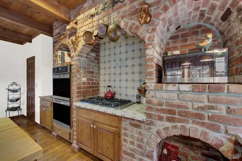 Kitchen - 1860 De Leu Dr, Fairfield, CA 94534 photo 4 of 5