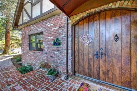 Exterior - 1860 De Leu Dr, Fairfield, CA 94534 photo 12 of 33