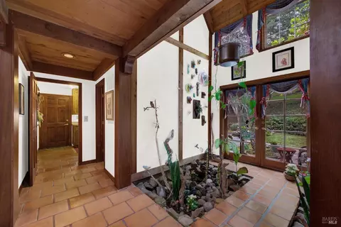 Entry Way - 1860 De Leu Dr, Fairfield, CA 94534 photo 5 of 9