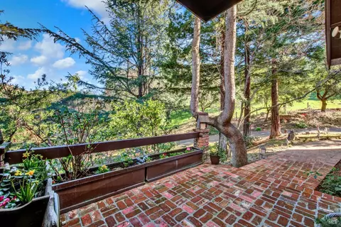 Exterior - 1860 De Leu Dr, Fairfield, CA 94534 photo 13 of 33