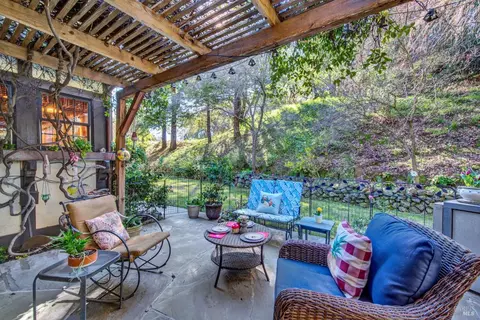 Exterior - 1860 De Leu Dr, Fairfield, CA 94534 photo 18 of 33