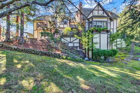 Exterior - 1860 De Leu Dr, Fairfield, CA 94534 photo 2 of 33