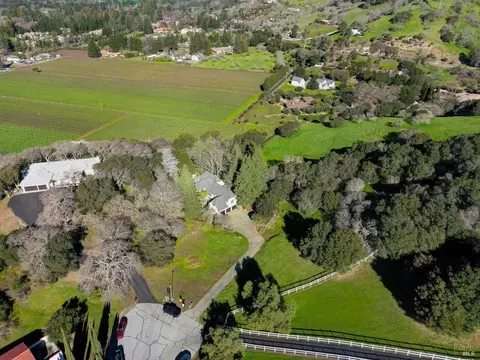 View/Area - 1860 De Leu Dr, Fairfield, CA 94534 photo 7 of 8