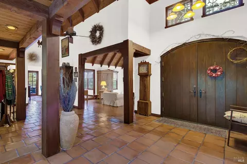 Entry Way - 1860 De Leu Dr, Fairfield, CA 94534 photo 1 of 9