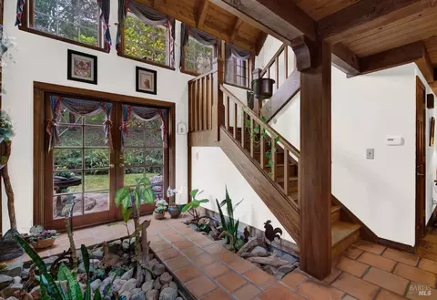 Entry Way - 1860 De Leu Dr, Fairfield, CA 94534 photo 6 of 9