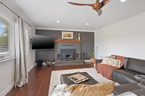 430 Stutsman Rd, Ukiah, CA 95482 photo 3