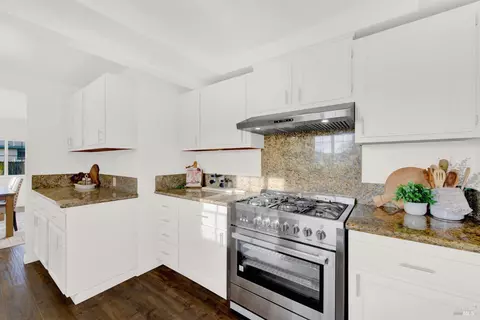 Kitchen - 3609 Thompson Ct, Fairfield, CA 94534 photo 2 of 6