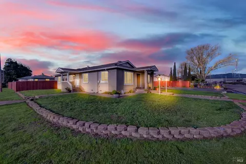 Exterior - 3609 Thompson Ct, Fairfield, CA 94534 photo 19 of 20