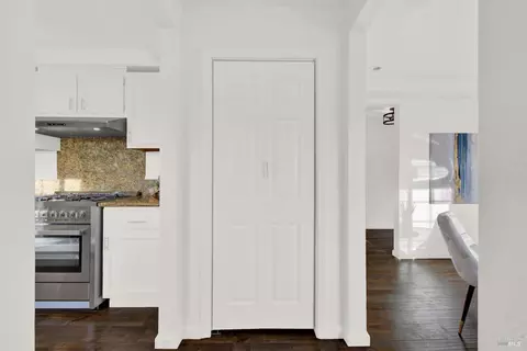 Entry Way - 3609 Thompson Ct, Fairfield, CA 94534 photo 2 of 2