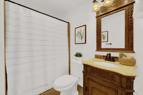 Bath - 3609 Thompson Ct, Fairfield, CA 94534 photo 1 of 5