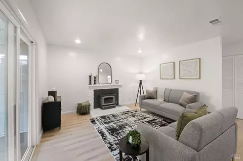 2060 Starling Way, Fairfield, CA 94533