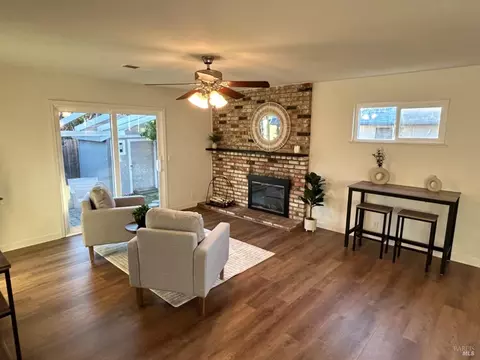 172 Georgetown Dr, Vacaville, CA 95687 photo 5