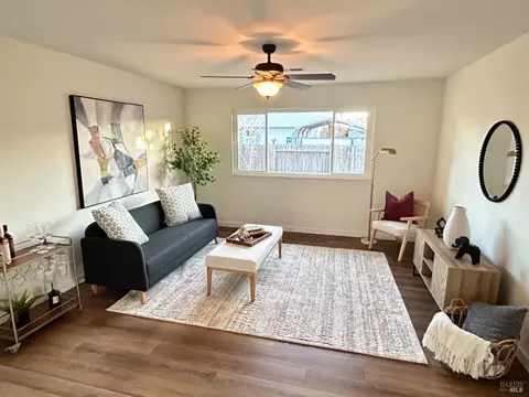 172 Georgetown Dr, Vacaville, CA 95687 photo 3