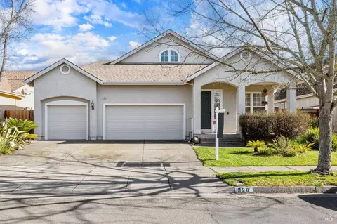 328 Breeden St, Santa Rosa, CA 95409
