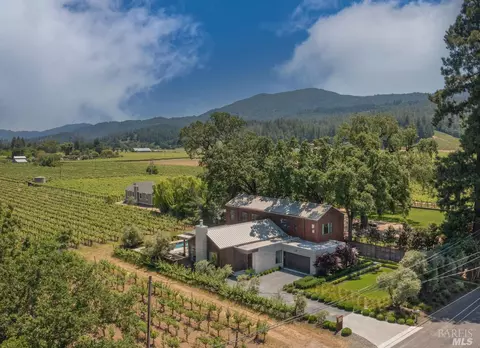 1617 Inglewood Ave, Saint Helena, CA 94574