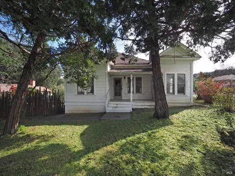 Exterior - 253 Merrill St, Geyserville, CA 95441 photo 2 of 22