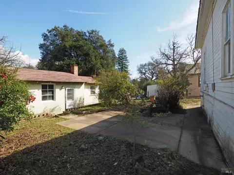 Exterior - 253 Merrill St, Geyserville, CA 95441 photo 8 of 22