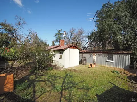 Exterior - 253 Merrill St, Geyserville, CA 95441 photo 15 of 22