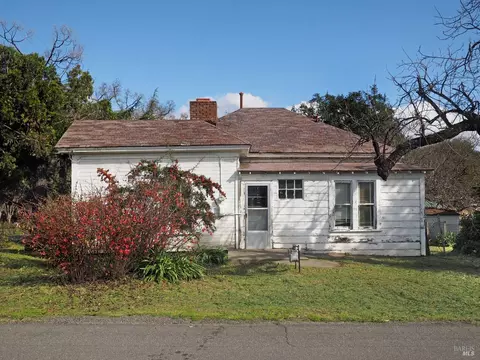 Exterior - 253 Merrill St, Geyserville, CA 95441 photo 4 of 22