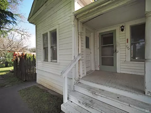 Exterior - 253 Merrill St, Geyserville, CA 95441 photo 6 of 22