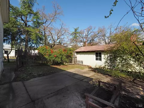 Exterior - 253 Merrill St, Geyserville, CA 95441 photo 12 of 22