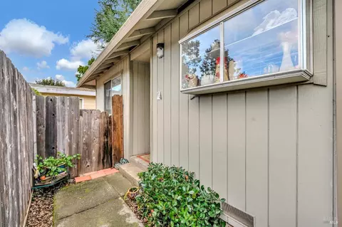 1140 3rd St, Novato, CA 94945 photo 3