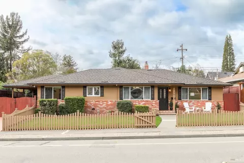 2413 Hidden Valley Dr, Santa Rosa, CA 95404